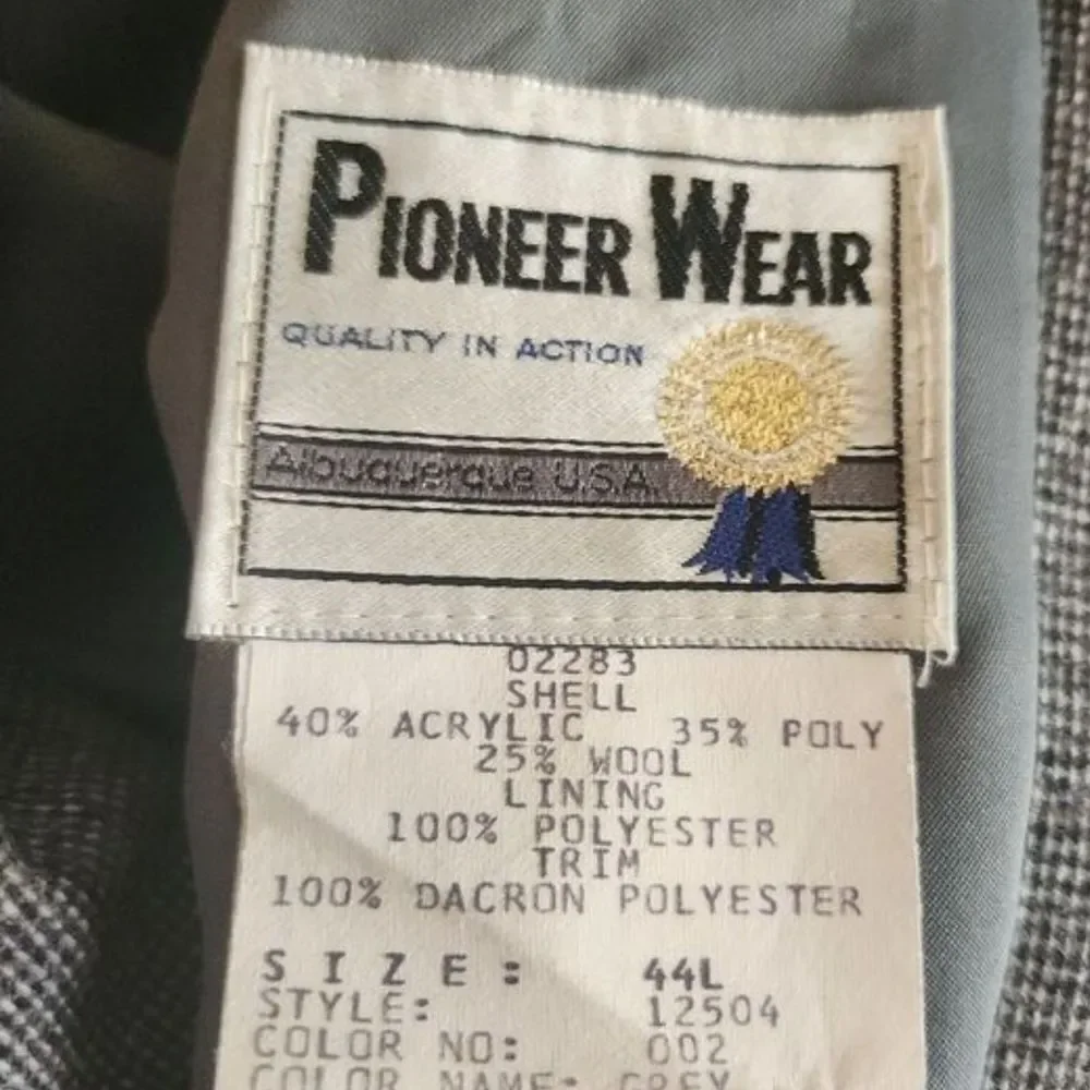 J49 PIONEER WEAR Vintage Western Style Gray Sport Coat with Dark Shoulder Panels